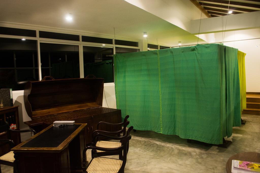 Refresh Hotel Hikkaduwa Exterior photo