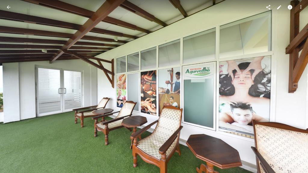 Refresh Hotel Hikkaduwa Exterior photo